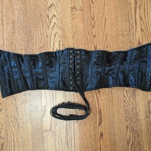 Orchard Corset Ribbed boning corset